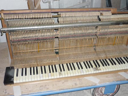 Rekonstruktion & Restauration - Neuaufbau Klavier