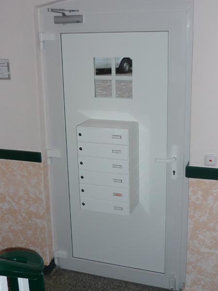 Türen & Fenster, Hauseingangstüren, Praxisinnentüren